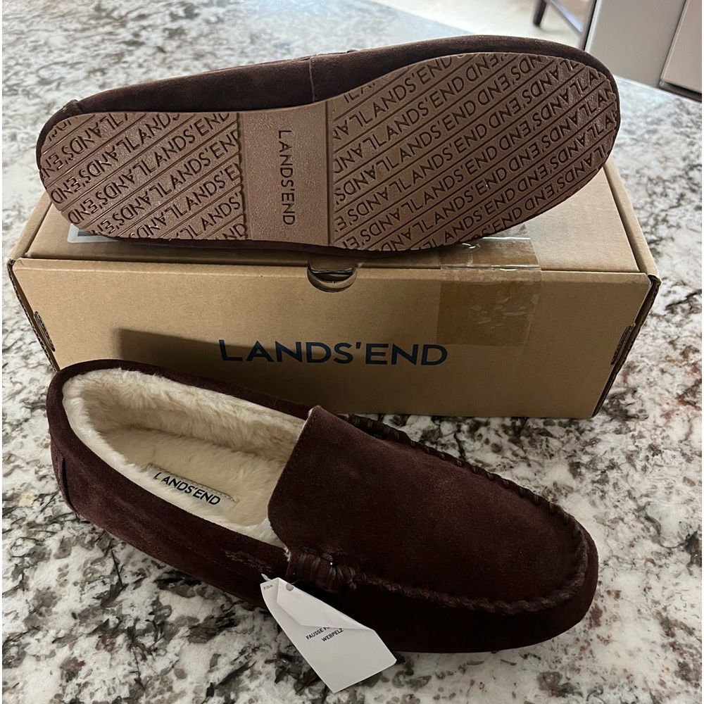 Lands’ End Women’s Suede Moccasin Slippers - Picture 5 of 6